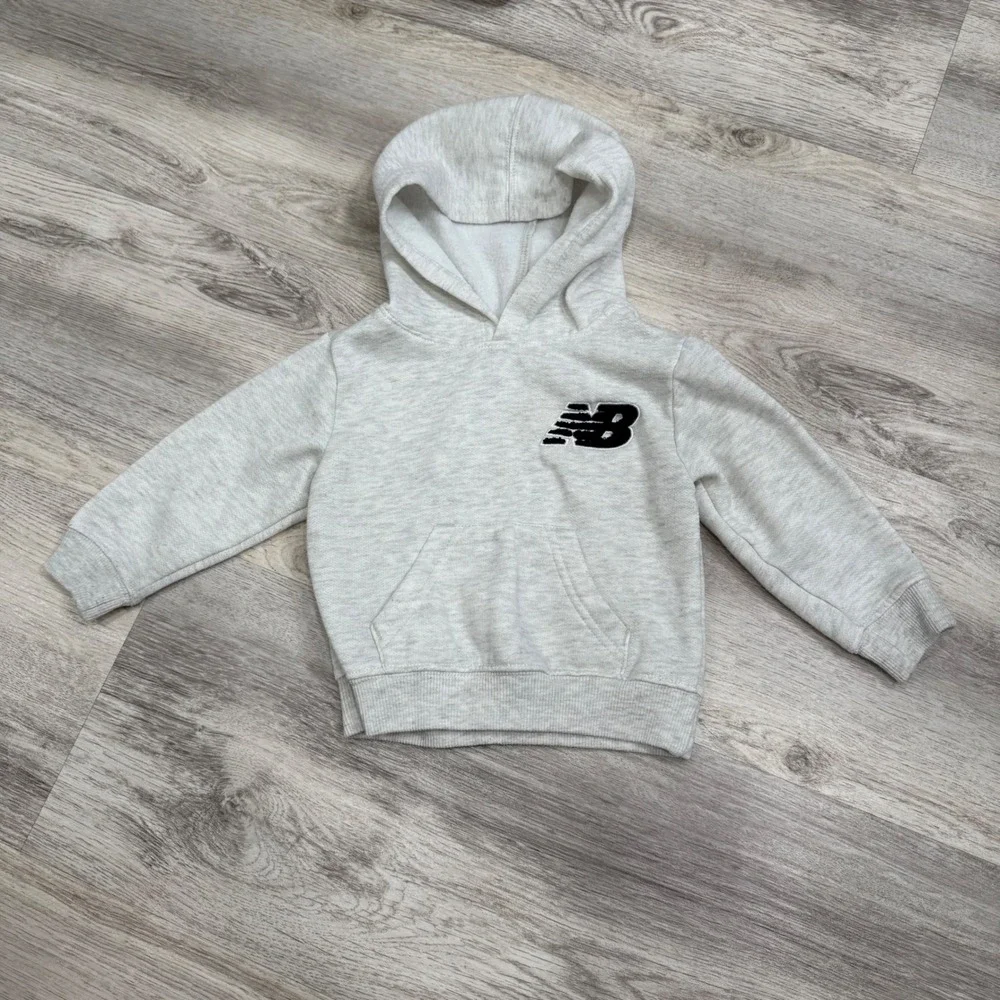 New Balance Toddler Boys Grey Heather Fleece Pullover Hoodie 18M Logo